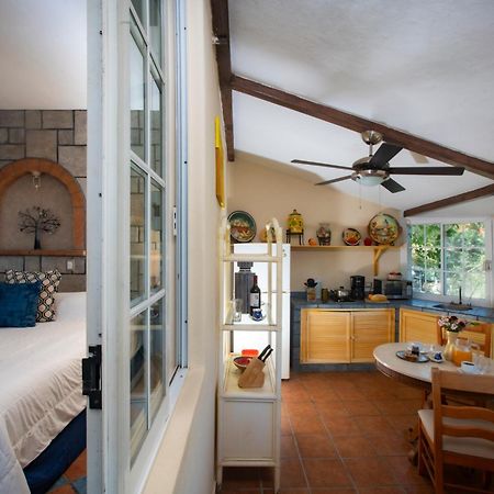 Villa Bella Bed & Breakfast Inn La Cruz de Huanacaxtle Exterior photo